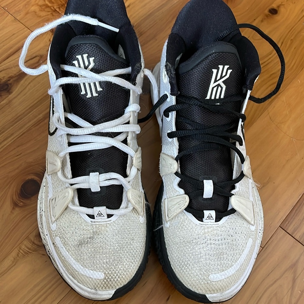Nike Kyrie Low 4 TB Promo 'White Black' - Size 8